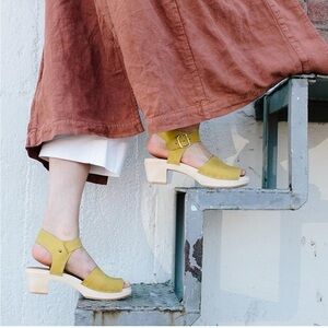 BRYR  Clog Spanish Toe Mid Heel Nubuck Leather Sandals in fennel